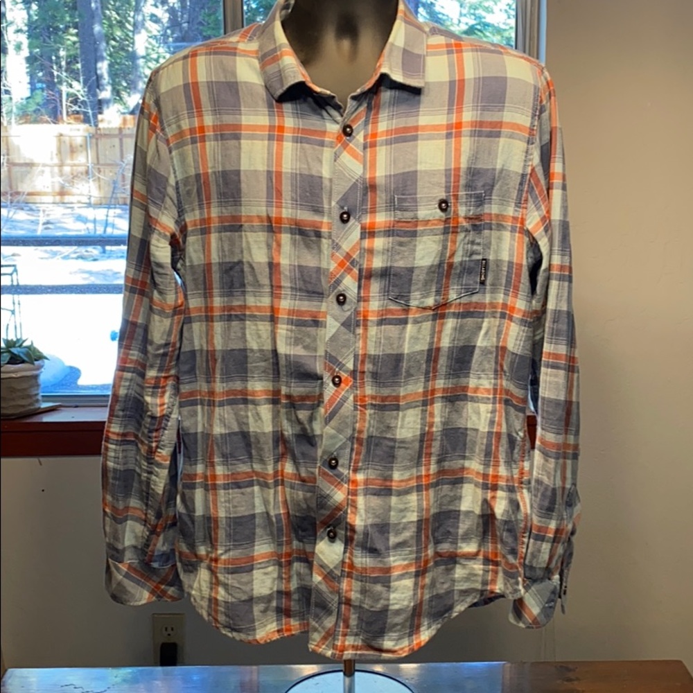 Billabong large flannel